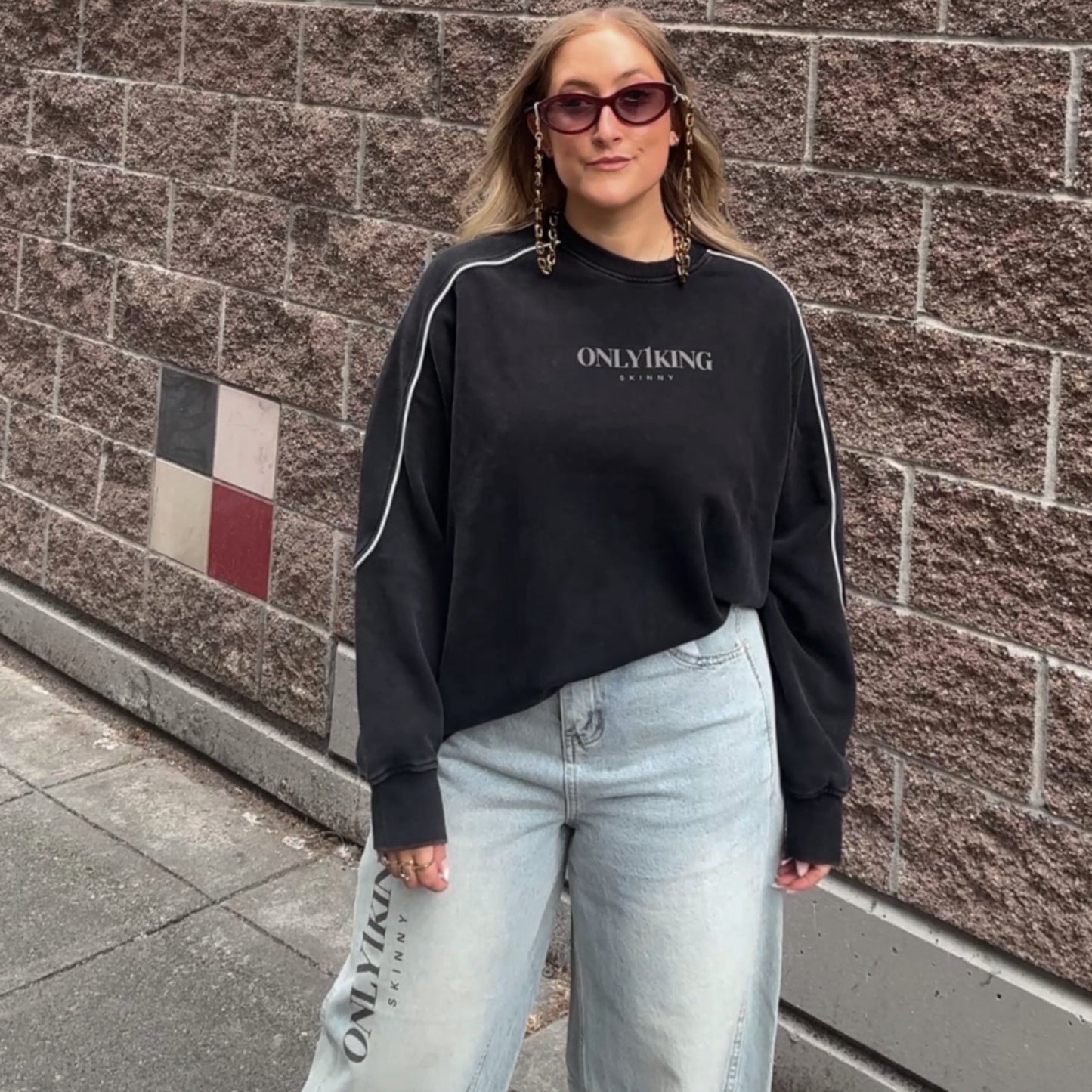 Mineral Wash Piping Raw Hem Sweatshirt